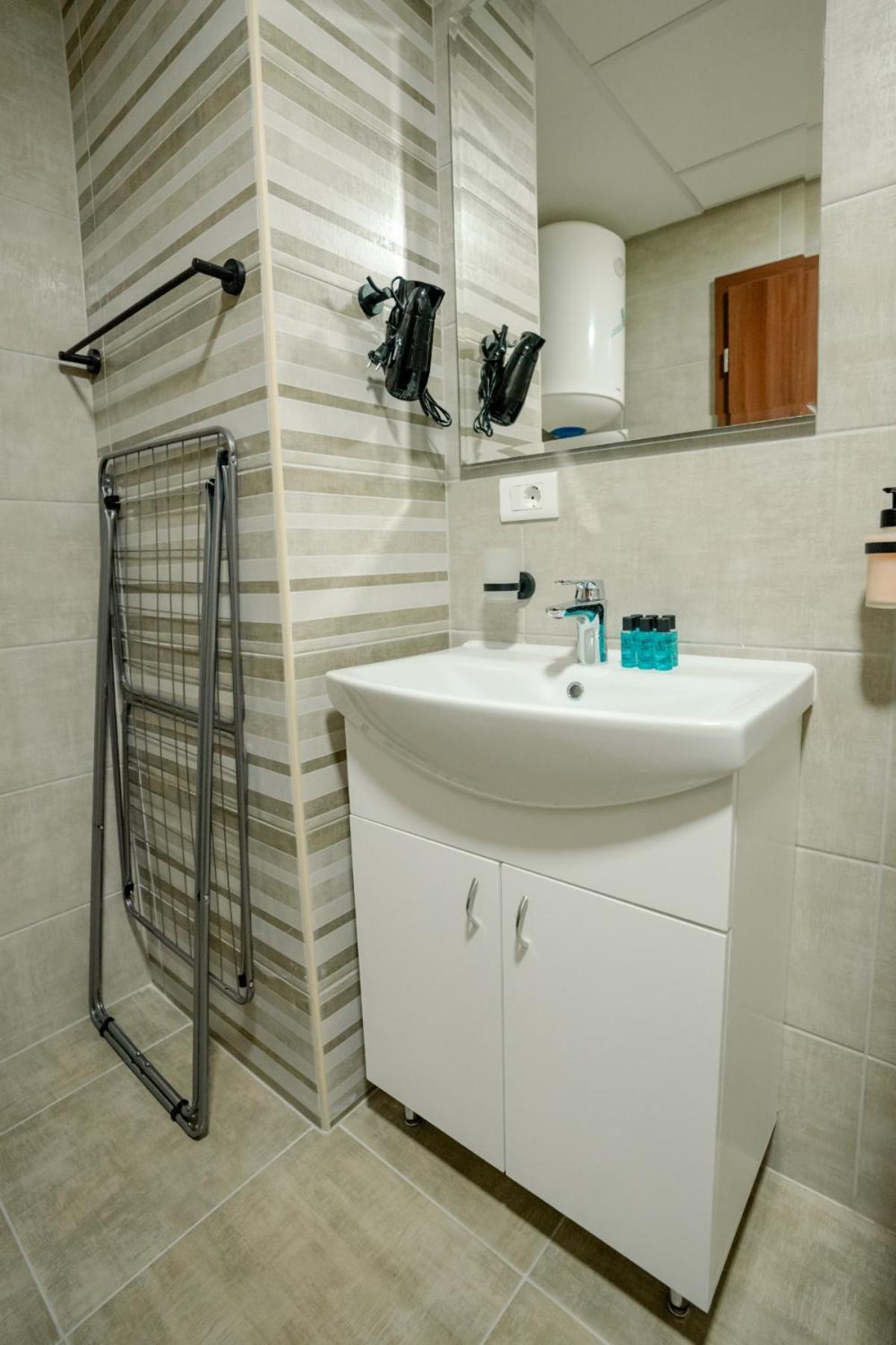 Darki Apartments 2 - Very Central Stay With Free Parking Ochryda Zewnętrze zdjęcie